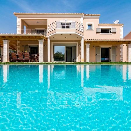 Villa Johnnie Poulades Exterior photo